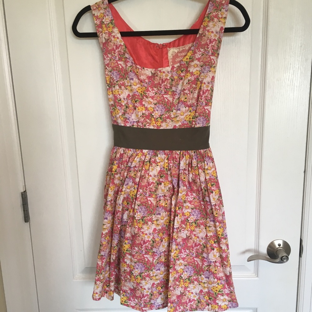 Floral part dress